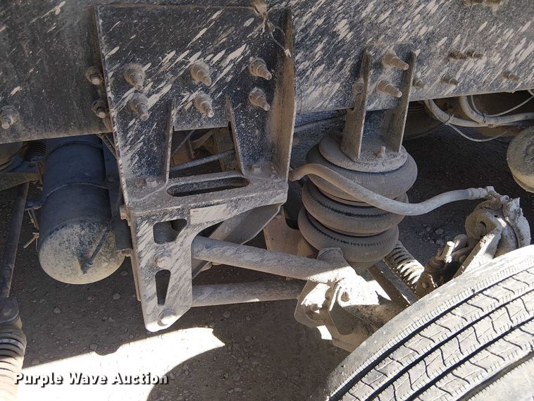 image for item DU3103 2017 Mack Granite GU713 dump truck