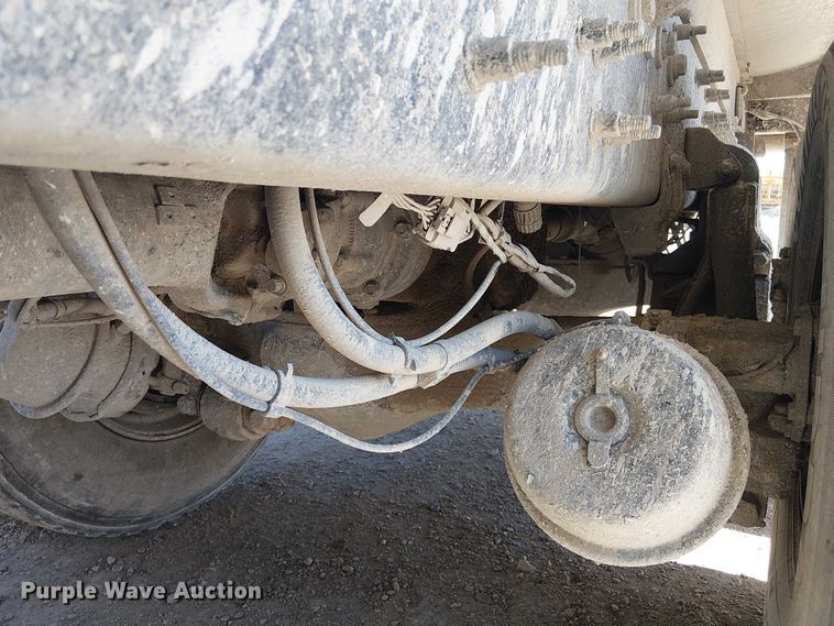 image for item DU3103 2017 Mack Granite GU713 dump truck