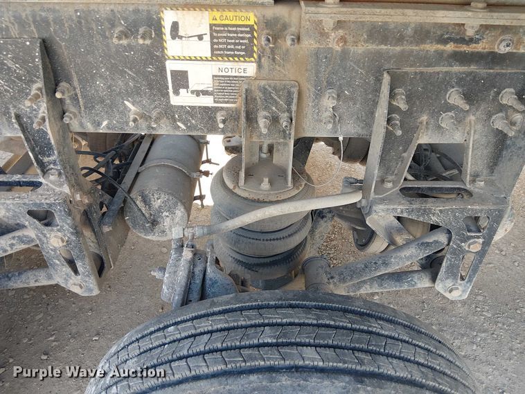 image for item DU3103 2017 Mack Granite GU713 dump truck