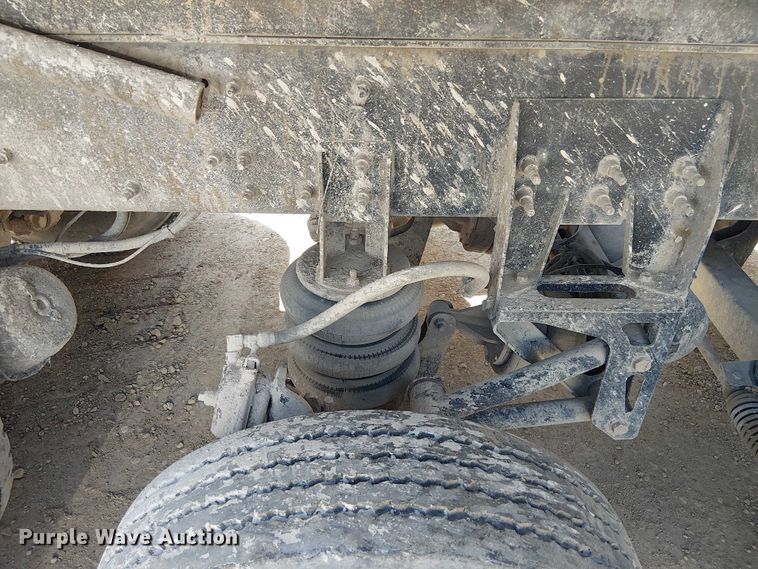 image for item DU3103 2017 Mack Granite GU713 dump truck