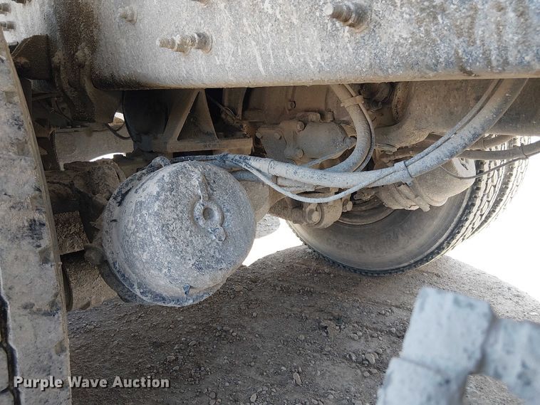 image for item DU3103 2017 Mack Granite GU713 dump truck