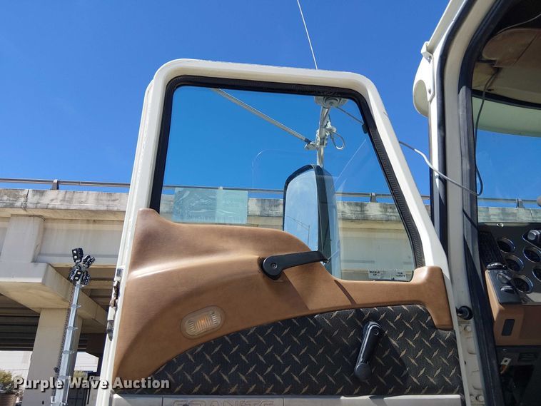 image for item DU3103 2017 Mack Granite GU713 dump truck