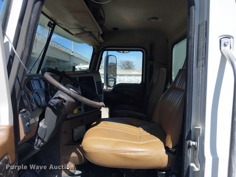 image for item DU3103 2017 Mack Granite GU713 dump truck