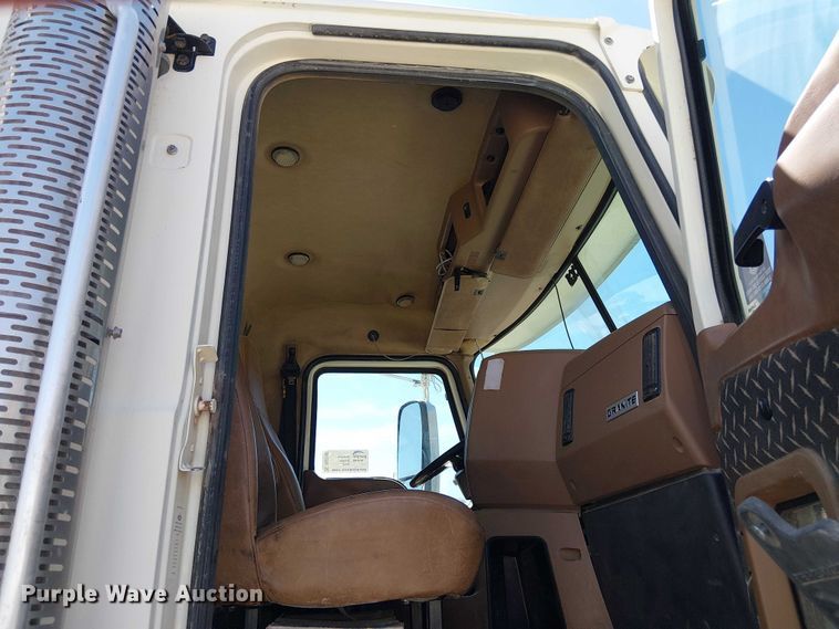 image for item DU3103 2017 Mack Granite GU713 dump truck