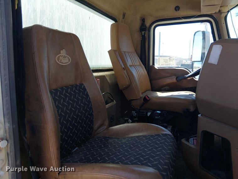 image for item DU3103 2017 Mack Granite GU713 dump truck