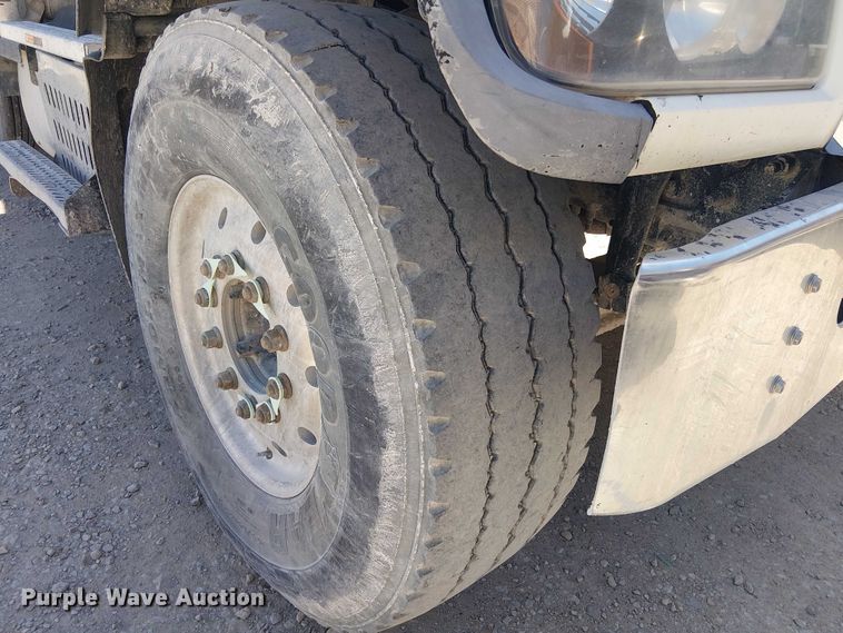 image for item DU3103 2017 Mack Granite GU713 dump truck