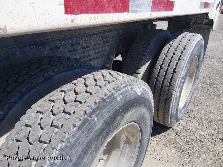 image for item DU3103 2017 Mack Granite GU713 dump truck