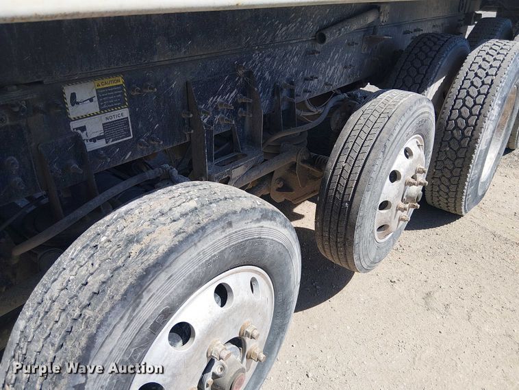 image for item DU3103 2017 Mack Granite GU713 dump truck