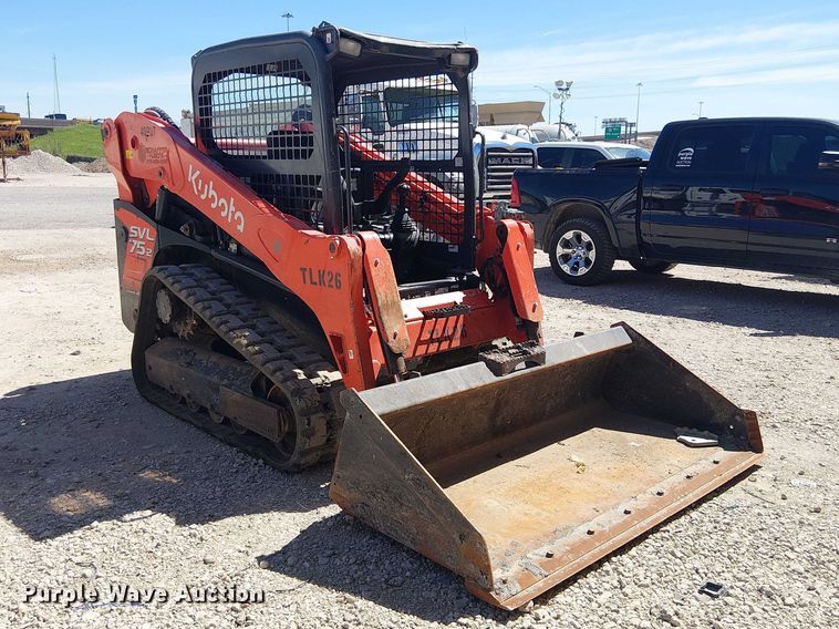 image for item DU3104 2022 Kubota SVL75-2 tracked skid steer loader