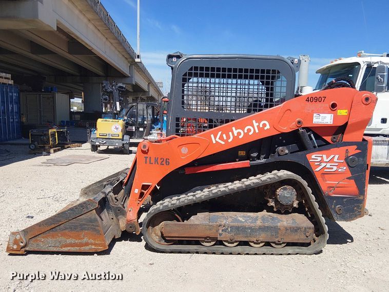 image for item DU3104 2022 Kubota SVL75-2 tracked skid steer loader