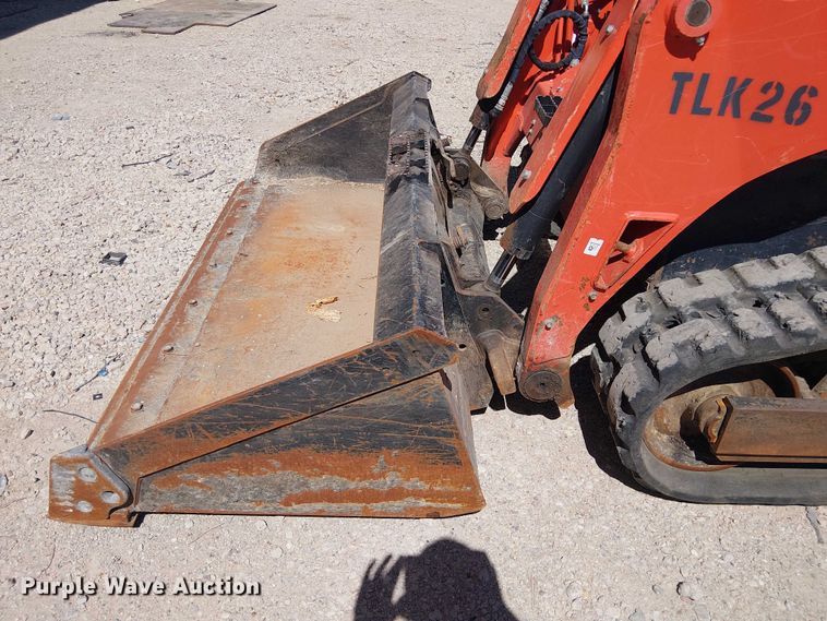 image for item DU3104 2022 Kubota SVL75-2 tracked skid steer loader