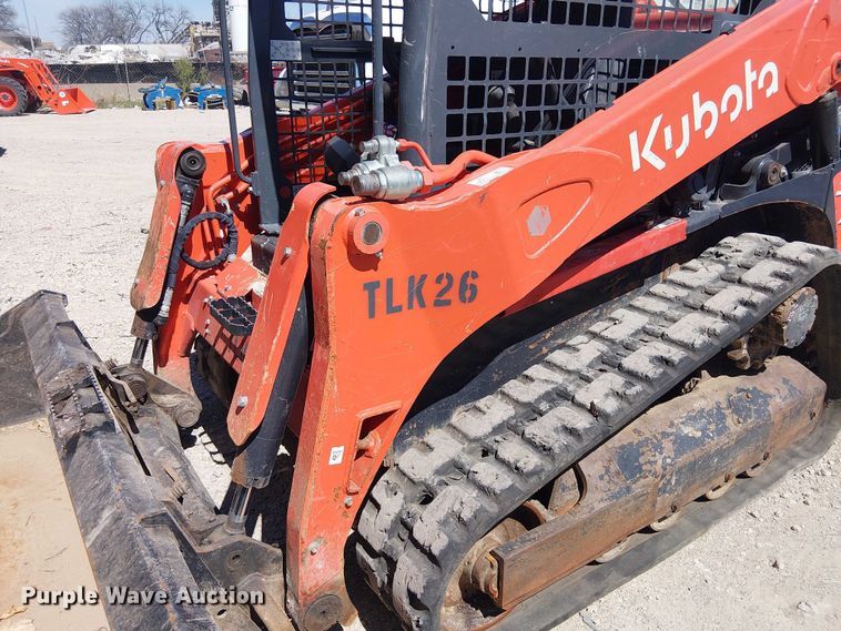 image for item DU3104 2022 Kubota SVL75-2 tracked skid steer loader