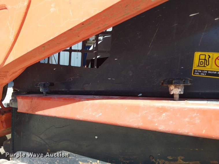 image for item DU3104 2022 Kubota SVL75-2 tracked skid steer loader