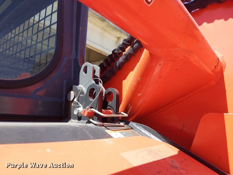 image for item DU3104 2022 Kubota SVL75-2 tracked skid steer loader