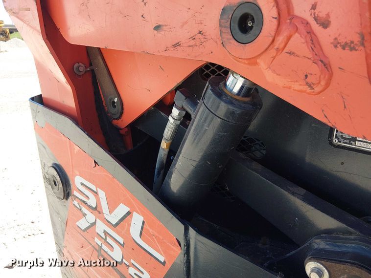 image for item DU3104 2022 Kubota SVL75-2 tracked skid steer loader