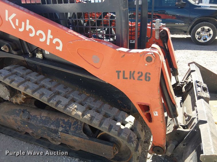 image for item DU3104 2022 Kubota SVL75-2 tracked skid steer loader