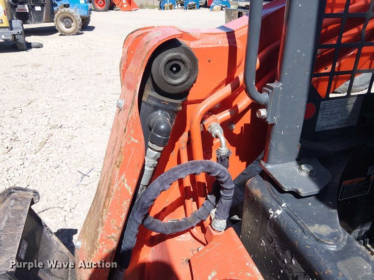 image for item DU3104 2022 Kubota SVL75-2 tracked skid steer loader