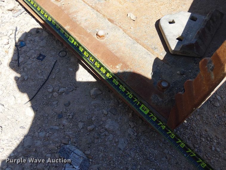 image for item DU3104 2022 Kubota SVL75-2 tracked skid steer loader