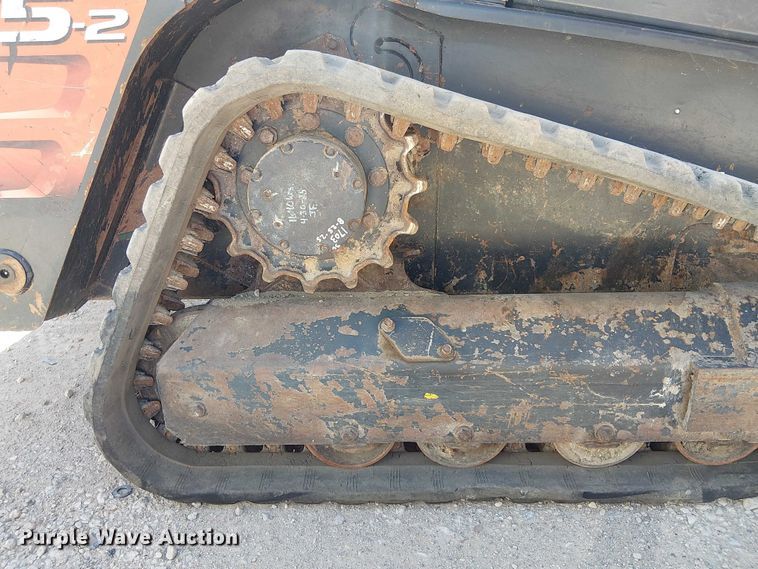 image for item DU3104 2022 Kubota SVL75-2 tracked skid steer loader