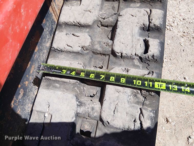 image for item DU3104 2022 Kubota SVL75-2 tracked skid steer loader