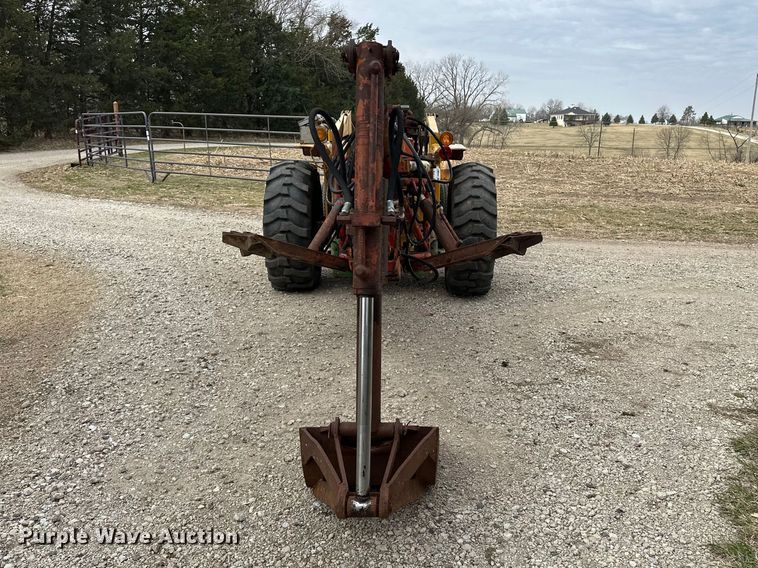 image for item DV0867 Backhoe attachment
