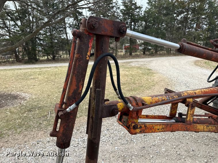 image for item DV0867 Backhoe attachment