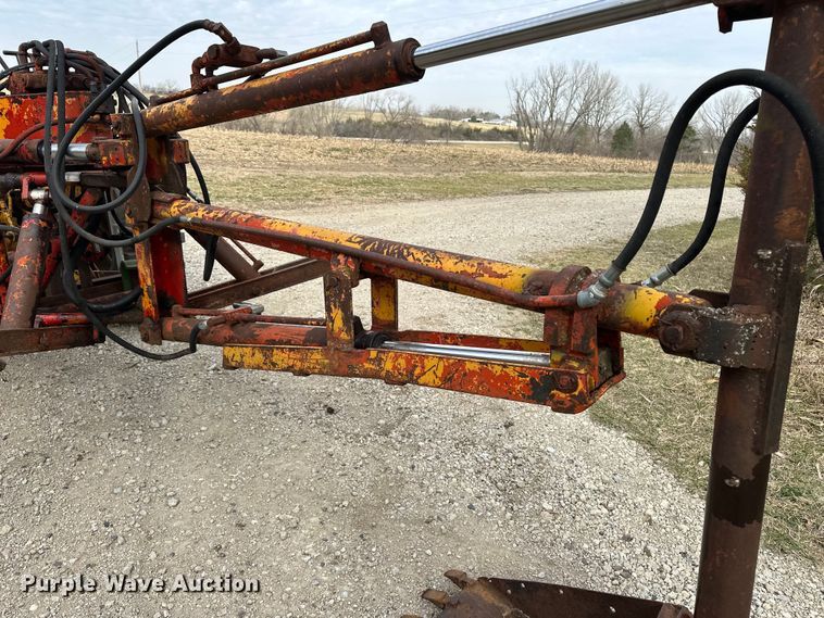 image for item DV0867 Backhoe attachment