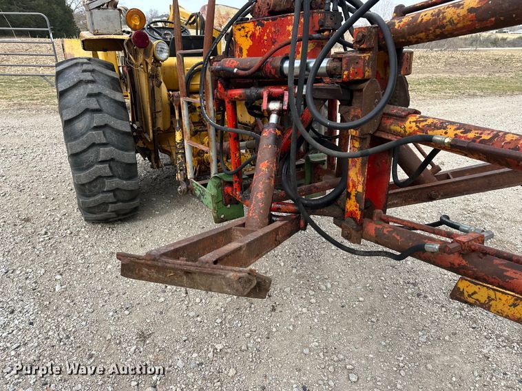 image for item DV0867 Backhoe attachment