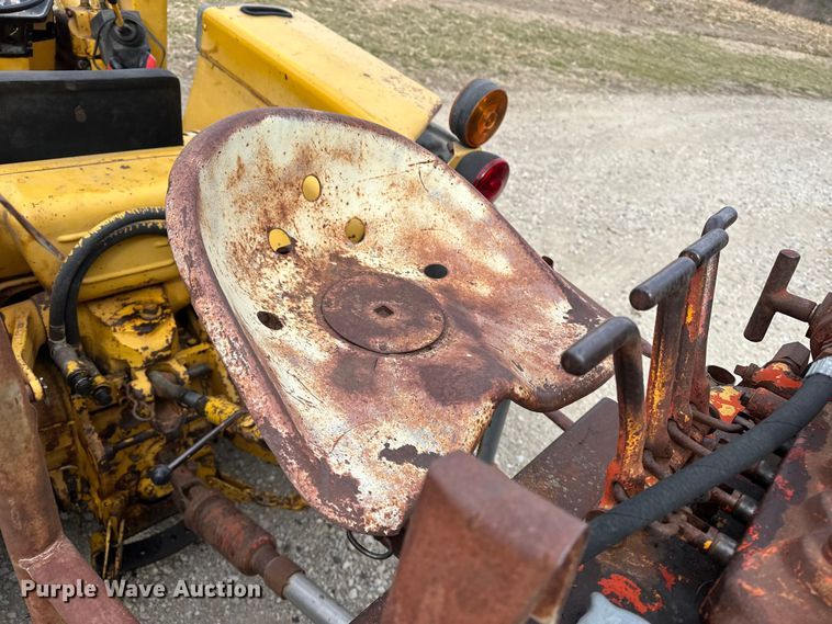 image for item DV0867 Backhoe attachment
