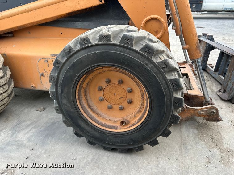image for item DV0878 2008 Case 465 Series 3 skid steer loader