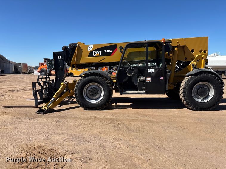 image for item DW1281 2007 Caterpillar TL1255 telehandler