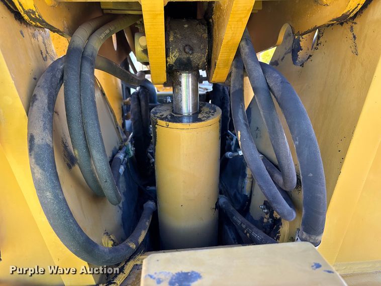 image for item DW1281 2007 Caterpillar TL1255 telehandler