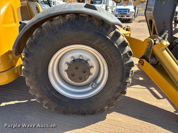 image for item DW1281 2007 Caterpillar TL1255 telehandler