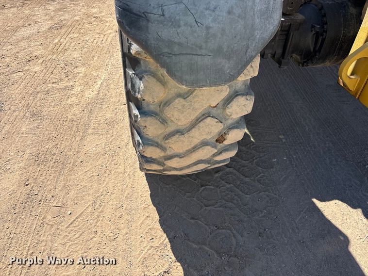 image for item DW1281 2007 Caterpillar TL1255 telehandler