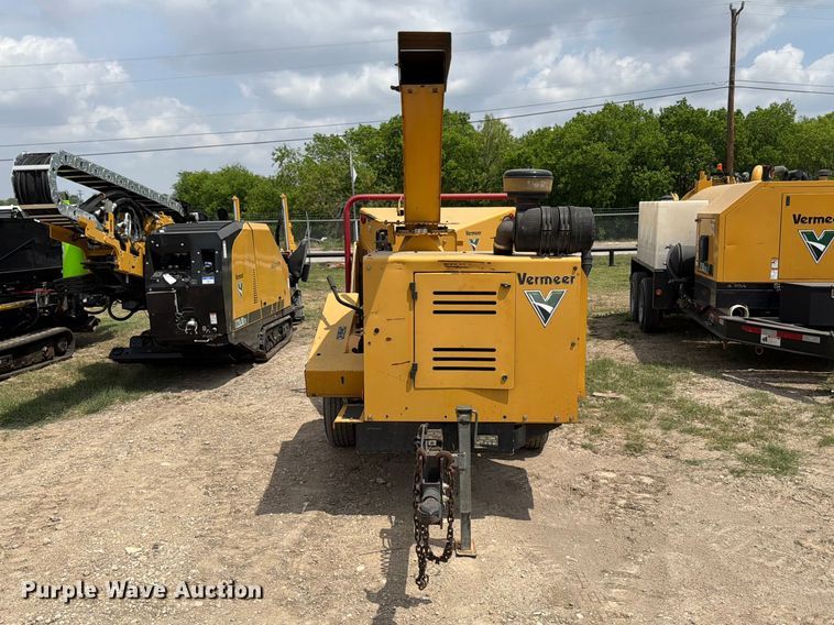 image for item DX5961 2012 Vermeer BC1000XL wood chipper
