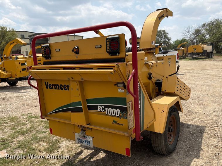 image for item DX5961 2012 Vermeer BC1000XL wood chipper