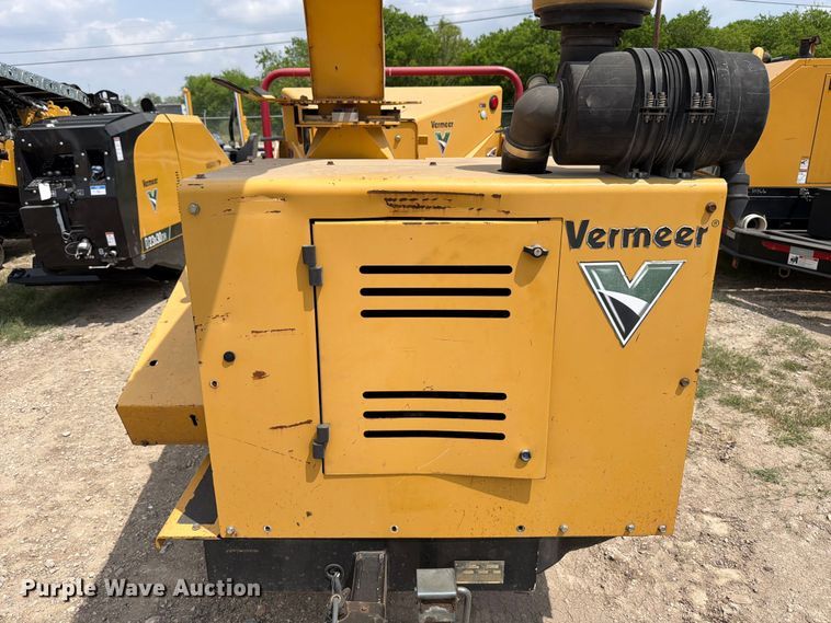 image for item DX5961 2012 Vermeer BC1000XL wood chipper