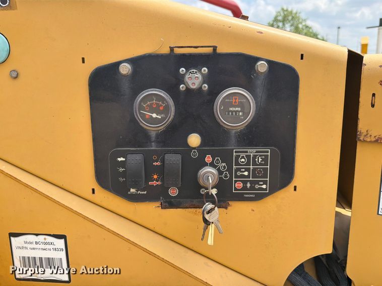 image for item DX5961 2012 Vermeer BC1000XL wood chipper