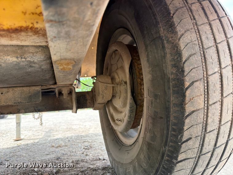 image for item DX5961 2012 Vermeer BC1000XL wood chipper