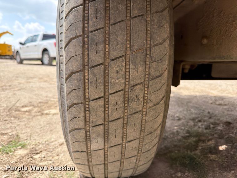 image for item DX5961 2012 Vermeer BC1000XL wood chipper