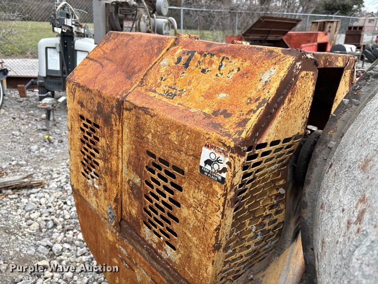 image for item DZ3510 (2) concrete mixers