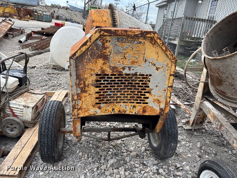 image for item DZ3510 (2) concrete mixers