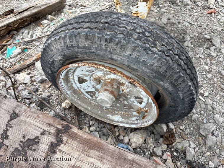 image for item DZ3510 (2) concrete mixers