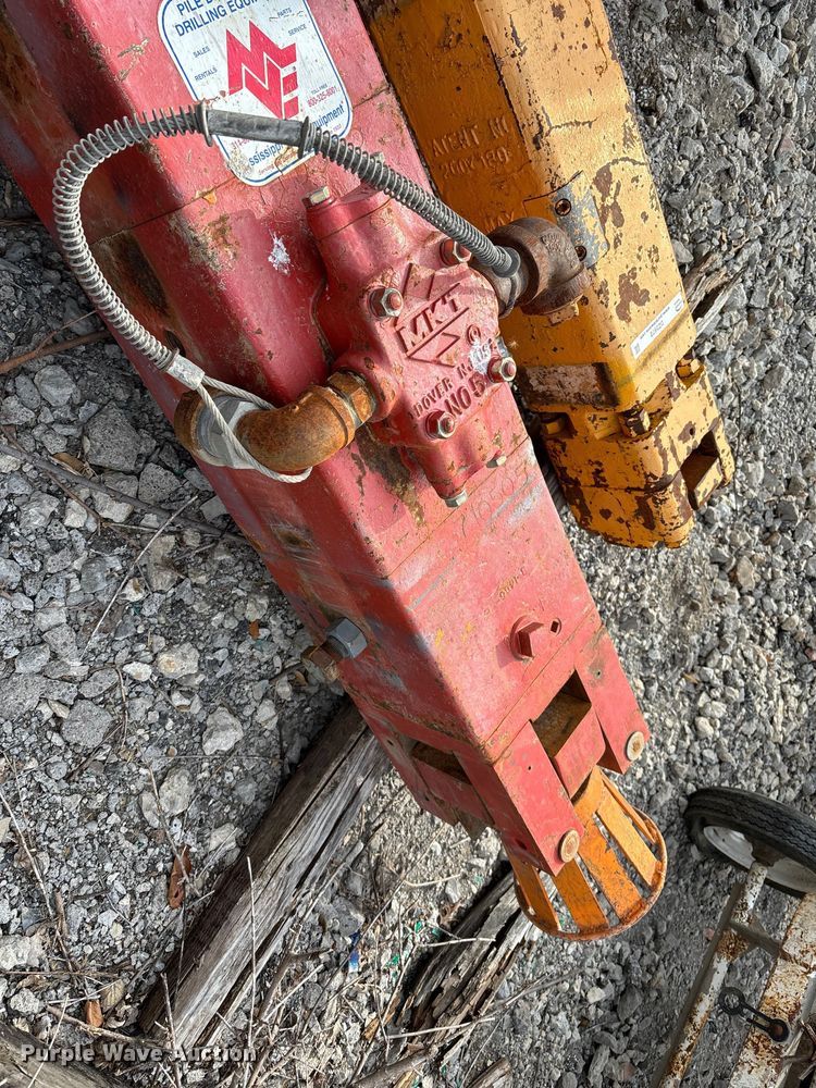 image for item DZ3972 (2) crane pile driver attachments