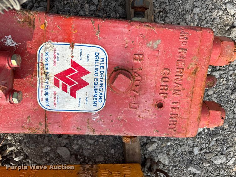 image for item DZ3972 (2) crane pile driver attachments