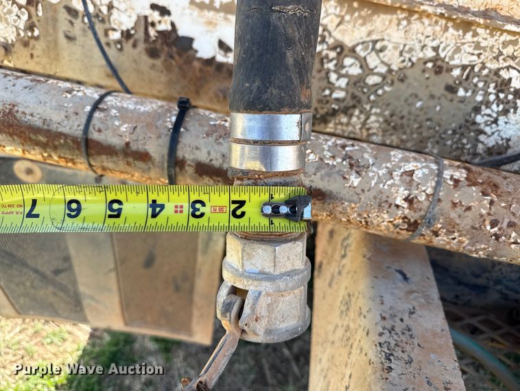 image for item DZ5197 1997 Mack RD690S water truck