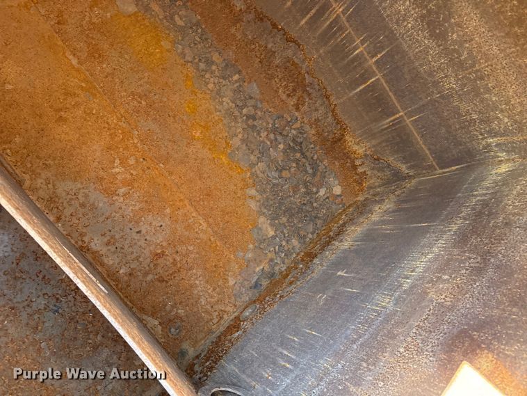 image for item DZ5197 1997 Mack RD690S water truck