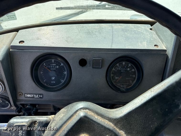 image for item DZ5197 1997 Mack RD690S water truck