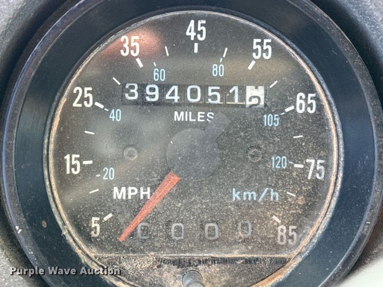 image for item DZ5197 1997 Mack RD690S water truck