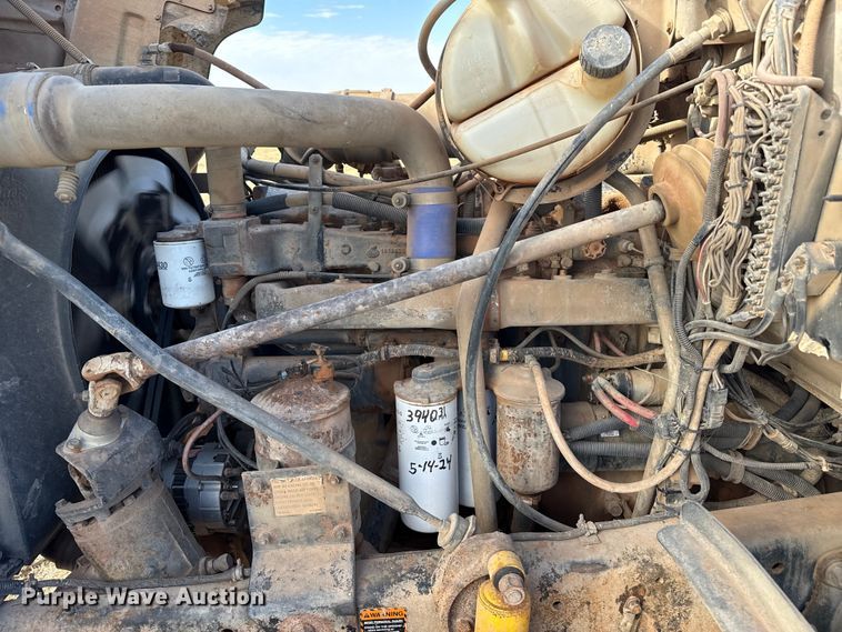 image for item DZ5197 1997 Mack RD690S water truck